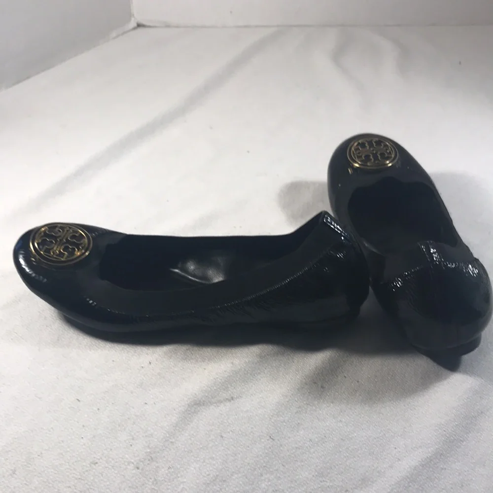 Tory Burch Caroline Women's Black Patent Leather Ballet Flats with Logo Accent